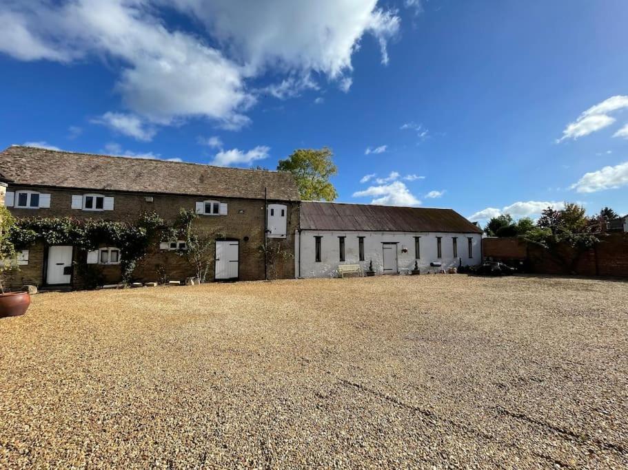 The Old Hay Barn - Games Room, Gym, Sleeps 8 Godmanchester Εξωτερικό φωτογραφία