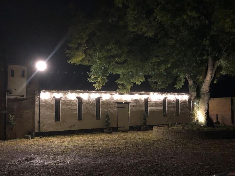 The Old Hay Barn - Games Room, Gym, Sleeps 8 Godmanchester Εξωτερικό φωτογραφία